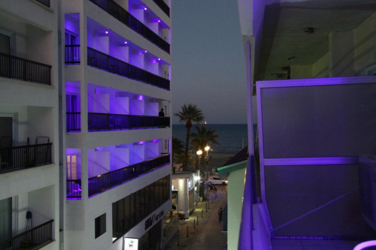 Larnaca Bay Suites Exterior foto