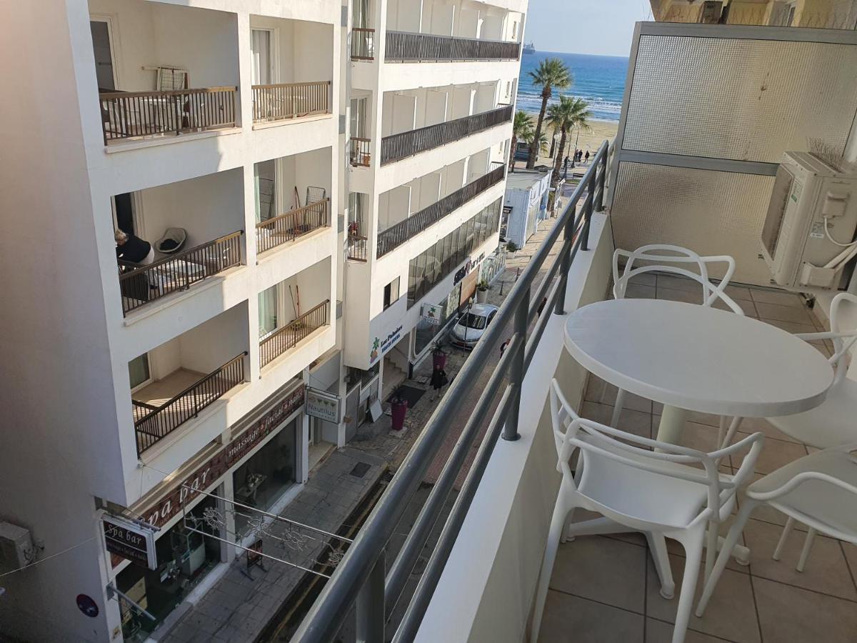 Larnaca Bay Suites Exterior foto
