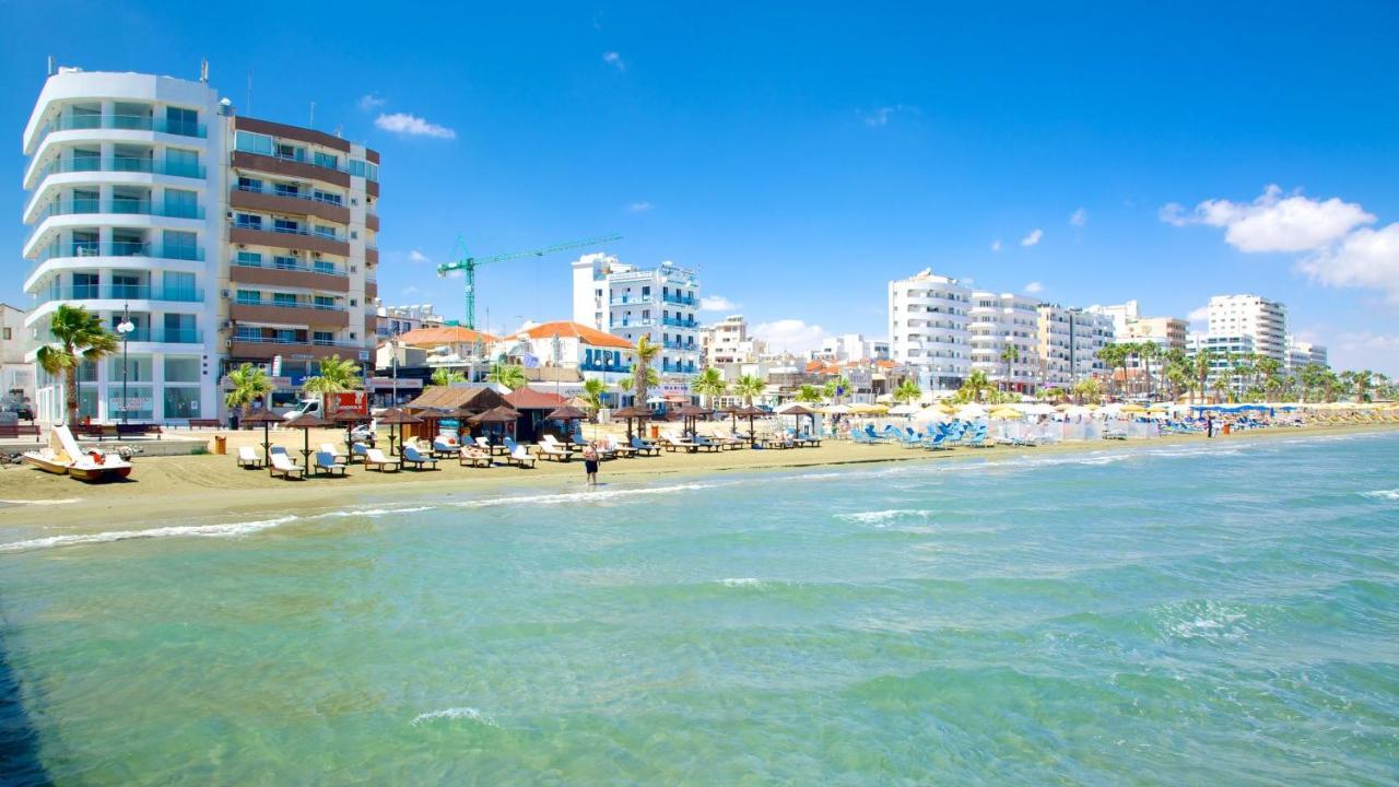 Larnaca Bay Suites Exterior foto