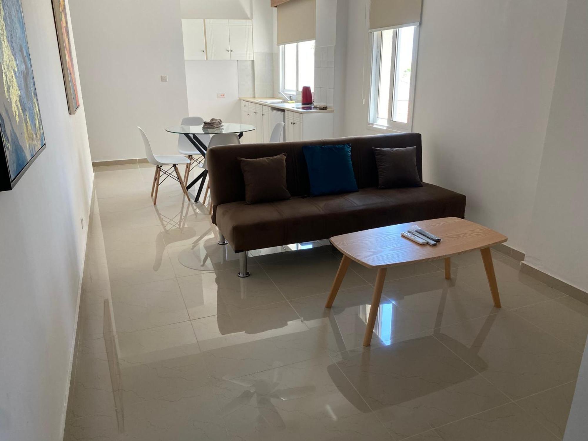 Larnaca Bay Suites Exterior foto